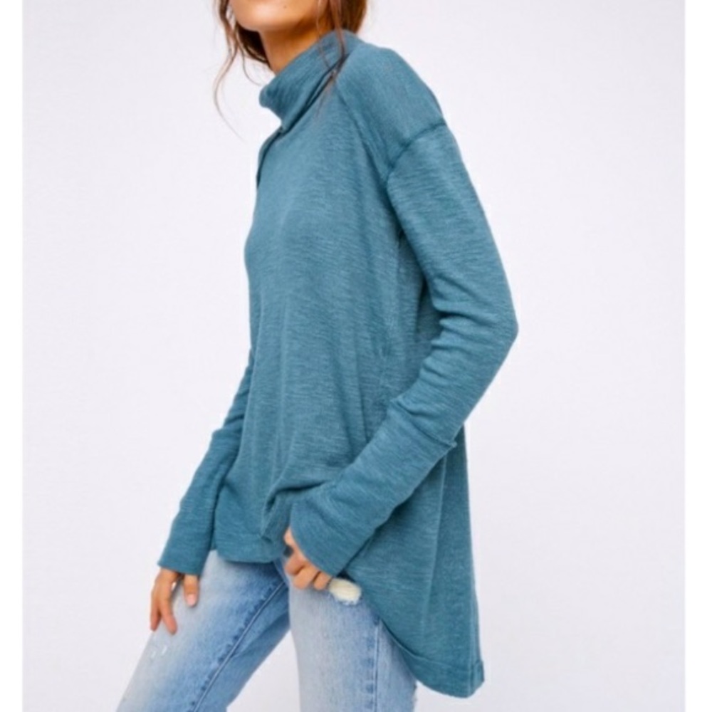 Free People Split Back Turtleneck Top in Blue Small - Picture 1 of 8